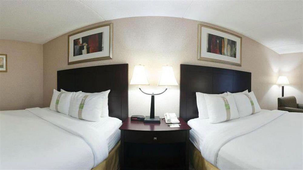 Holiday Inn & Suites Wausau-Rothschild By Ihg Exterior foto