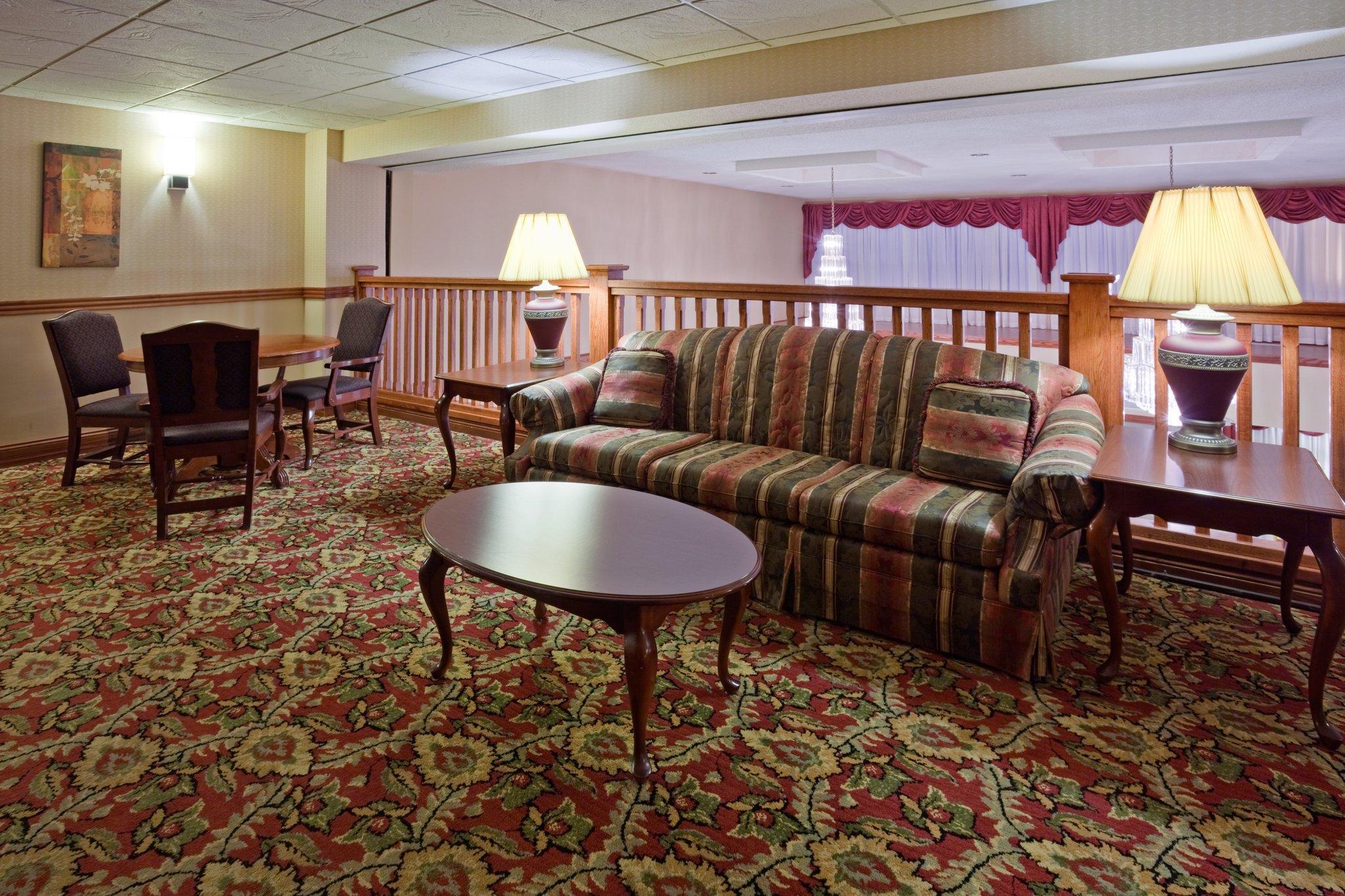 Holiday Inn & Suites Wausau-Rothschild By Ihg Exterior foto
