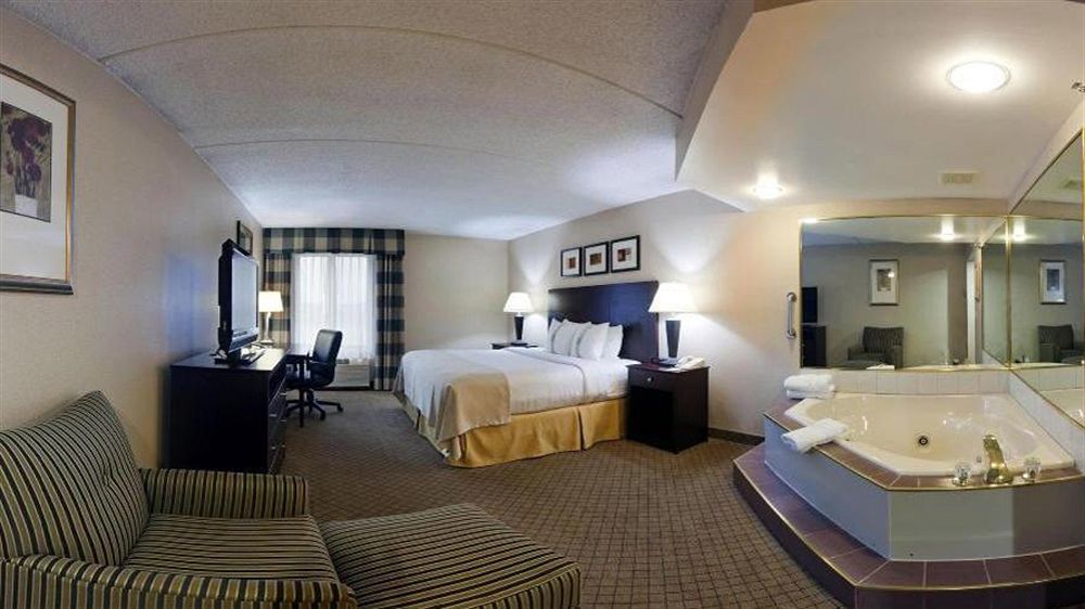 Holiday Inn & Suites Wausau-Rothschild By Ihg Exterior foto